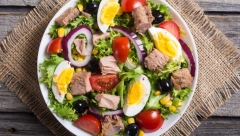 LAGANA TUNA SALATA Osvaja na prvi zalog, a ne morate da brojite kalorije