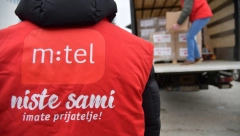 "NISTE SAMI, IMATE PRIJATELJE!" m:tel u Bosanskom Petrovcu i Drvaru: Ostajemo uz naše ljudi i u ovoj godini!