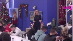 ZADRUGARKA SE ZAMALO ZAPALILA U AUTU Bila u životnoj opasnosti, vatrogasci hitno reagovali: Dim je izbijao na sve strane