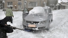 U SEKUNDI ŠTETA 250 EVRA Najčešća greška koju pravimo, kad auto zimi neće da upali