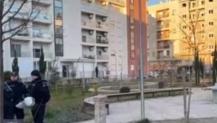 DRAMA U PODGORICI! Počelo rušenje Lamele C, stanari odbijaju da izađu iz zgrade: Radnici macama razbijaju podkrovlje