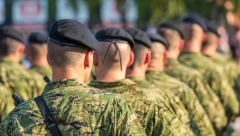 HRVATSKE VOJNIKE ŠALJU NA KOSOVO Razmeštaju ih na aerodrom Slatina