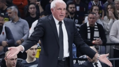 MI I HRVATSKA VAS... Šokantna poruka na srpskom dočekala Partizan u "OAKA" Areni na meču sa Panatinaikosom