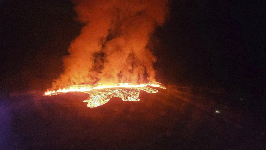 ZASTRAŠUJUĆA SCENA NA ISLANDU: Vulkan ZAURLAO, oslobodio OGROMNU energiju (VIDEO)
