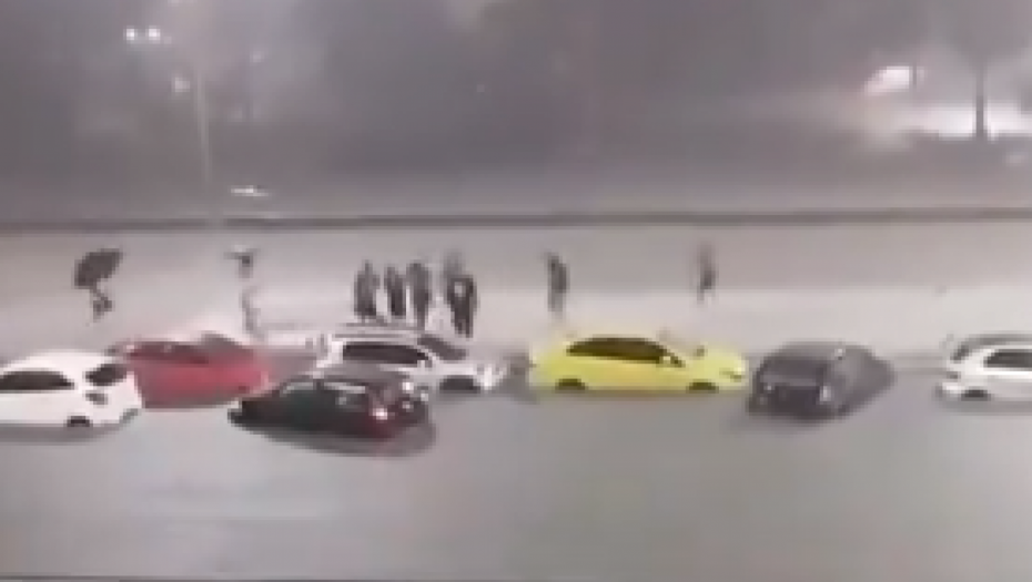 NAJMANJE 11 LJUDI IZGUBILO ŽIVOT, TRAGA SE ZA NESTALOM ŽENOM Haos u Rio de Žaneiru (VIDEO)