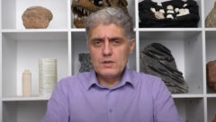 "MOM SINU NIJE BILO BOLJE, A ON MU JE TRAŽIO JOŠ 700 EVRA" Ogorčena majka žrtve lečenja Miroljuba Petrovića: Čovek koji mi je ubio dete je na slobodi