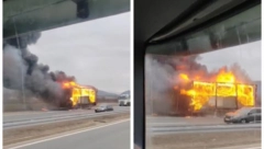 BUKTINJA NASRED AUTO-PUTA Izgorela prikolica kod Doljevca