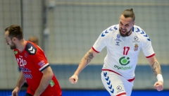 ON IGRA ZA SRBIJU, A ŽENA ZA CRNU GORU Bogdan Radivojević otkrio za koga će supruga navijati u sudaru dve reprezentacije