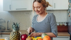 SAVRŠENO ZIMSKO VOĆE Smanjuje rizik od osteoporoze, pomaže da lakše zaspite i jača imunitet