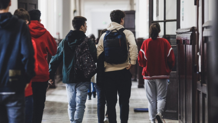 LAVINA REAKCIJA NA UDŽBENIK! Sramno kako deci opisuju polne organe! KOME OVO IDE U PRILOG?!