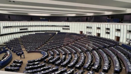 UŽAS! Marinika poziva da se ukinu sredstva EU građanima Srbije, pomaže joj velika mrziteljka našeg naroda