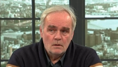 SIN GLEDAO POROĐAJ, SUPRUG PRESEKAO PUPČANU VRPCU! Žena našeg glumca se porodila u kadi