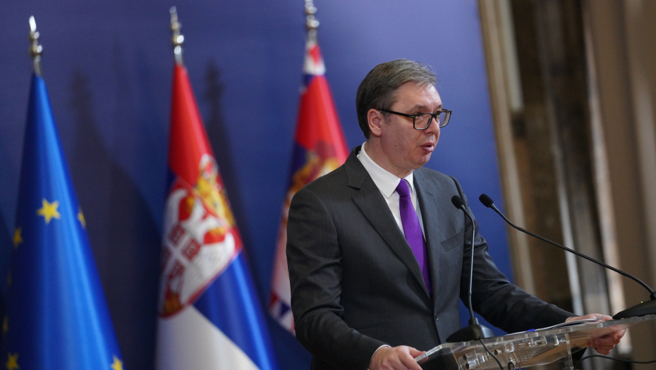 "DA PROSEČNA PLATA BUDE 1.400 EVRA" Šta znamo o projektima koje će Vučić predstaviti u subotu građanima Srbije?