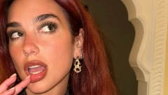 DUA LIPA OKIĆENA KAO NOVOGODIŠNJA JELKA Zablistala u autfitu koji je proslavila Madona, svi su zumirali u njen dekolte