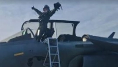 "IMAĆEMO NAJMOĆNIJE RATNO VAZDUHOPLOVSTVO" Hrvatska preuzela peti borveni avion