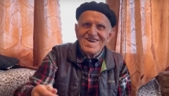 DEKA IZ BOSNE TRAŽI DEVOJKU On ima 90 godina, želi da se zabavlja, ali žena mora da ispuni ova 2 uslova!