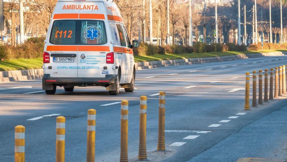 DETE (1,5) SE ZADAVILO JABUKOM U VRTIĆU Lekari mu vadili komad iz dušnika, evo kako je sad