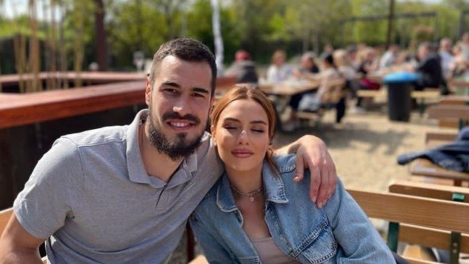 OVO JE PREVARENA SUPRUGA PROSLAVLJENOG KOŠARKAŠA Kalinić ju je mesecima varao sa učesnicom Elite