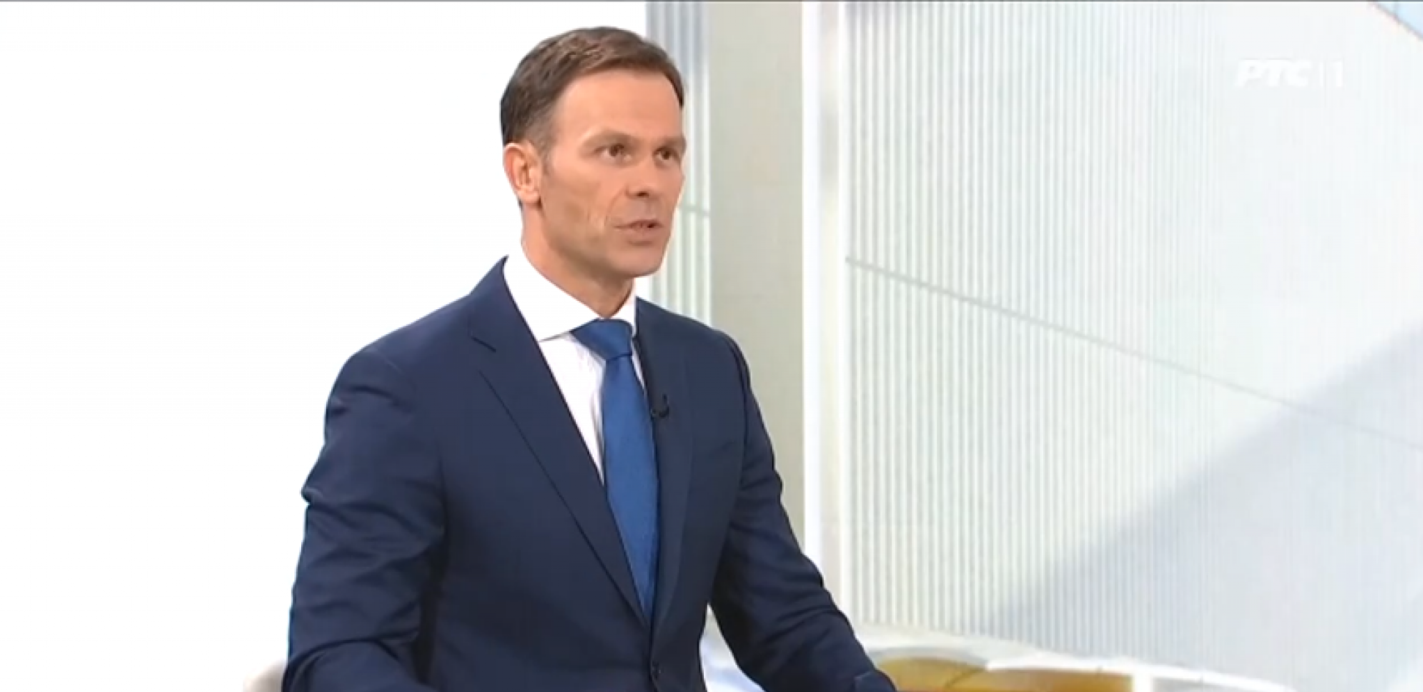 SINIŠA MALI ČESTITAO ANI BRNABIĆ: Vrhunski je profesionalac, vredna, sposobna i ozbiljna, i u svakom smislu je dostojna ove važne funkcije