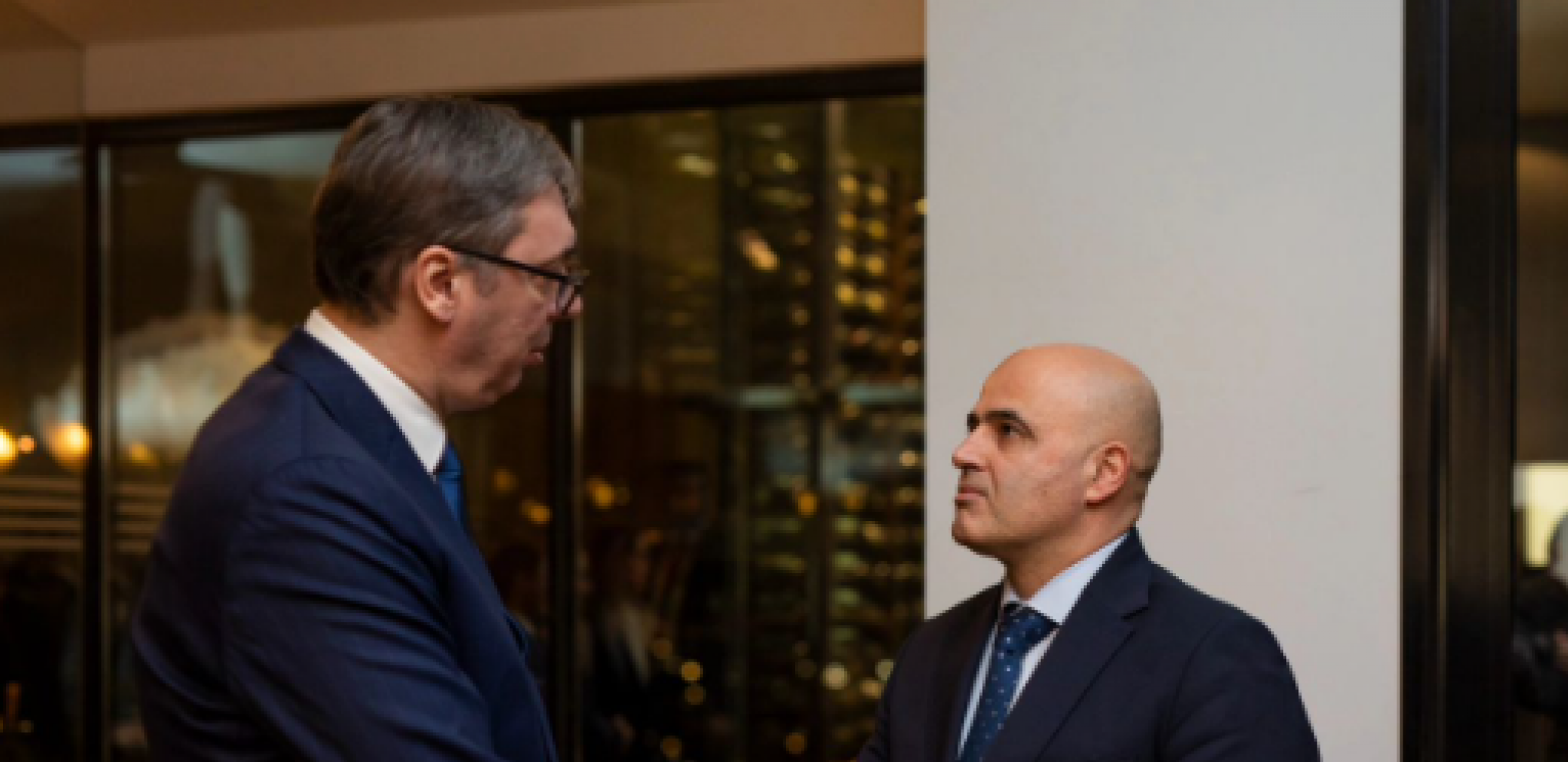 VEČERA PRED VAŽAN SUTRAŠNJI SASTANAK Predsednik Vučić oglasio se iz Severne Makedonije (FOTO)