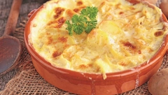 ZAPEČENI KROMPIR Aromatična rapsodija ukusa sa slaninom, svi će vam tražiti recept