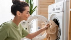 DERMATOLOG UPOZORAVA Ne stavljajte ovo mašinu za veš, od toga vam izlaze bubuljice!
