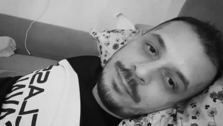 STRAVIČAN SNIMAK SA MESTA NESREĆE Srpski muzičar poginuo na Obrenovačkom putu, automobil potpuno uništen!