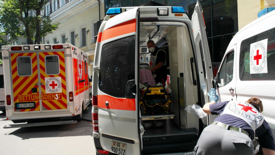 HAOS U VOZILU HITNE POMOĆI! Pacijent napao lekare pa UMRO! Jedna stvar je VRLO UPITNA u ovom slučaju