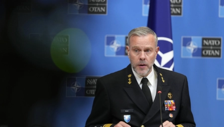 "MOSKVA SE NEĆE ZAUSTAVITI NA GRANICAMA UKRAJINE" Šef Vojnog komiteta NATO: "Realna opasnost od napada Rusije na članicu Alijanse"