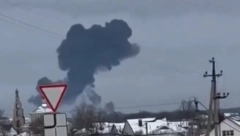 RUSKI AVION OBOREN? Moskva traži hitnu istragu pada aviona na granici sa Ukrajinom (VIDEO)