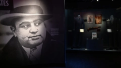 AL KAPONE JE UMRO SA 48, A IMAO JE MENTALNI SKLOP KAO DETE OD 12 GODINA Sifilis mu je "razjeo" mozak, ali to nije najgora stvar