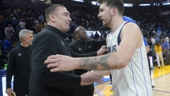 DA SRCE PREPUKNE Dončić i Marjanović zbog Milojevića na teren izašli u specijalnim majicama (FOTO)