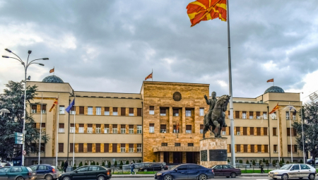 U SEVERNOJ MAKEDONIJI PLJUŠTE OSTAVKE Prva "pala", uskoro će i druga
