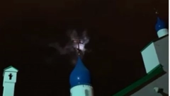 VERNICI TVRDE DA SU VIDELI ANĐELA I LIK BOGORODICE Tokom poklonjenja ikoni na nebu neobična prikaza  "Čudo! Je li ovo moguće?!", uzvikuje okupljen narod (VIDEO)