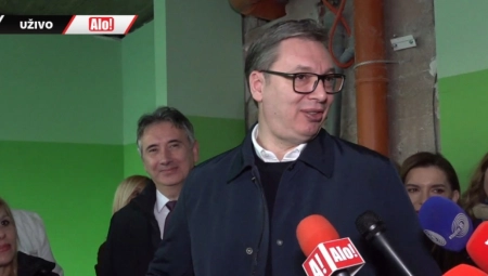 "KOŠTA KAO SVETOG PETRA KAJGANA" Vučić obišao rekonstrukciju Opšte bolnice u Vranju: Uložili smo oko 27 miliona evra!