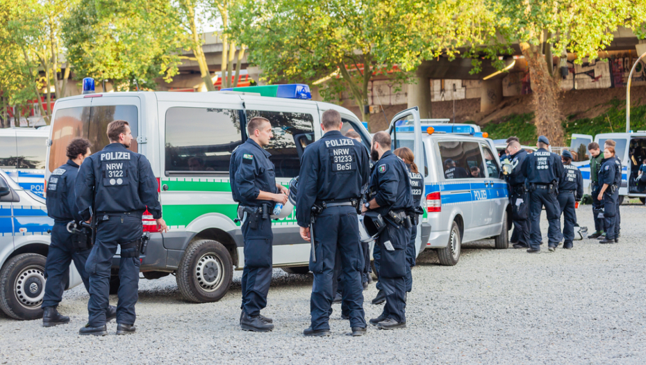 SEBE UBADAO U VRAT Otkriveno u kakvom su stanju đaci koje je drug u školi izbo nožem i makazama