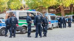 MUŠKARAC U NEMAČKOJ NAPAO POLICIJU NOŽEM Ubijen na licu mesta