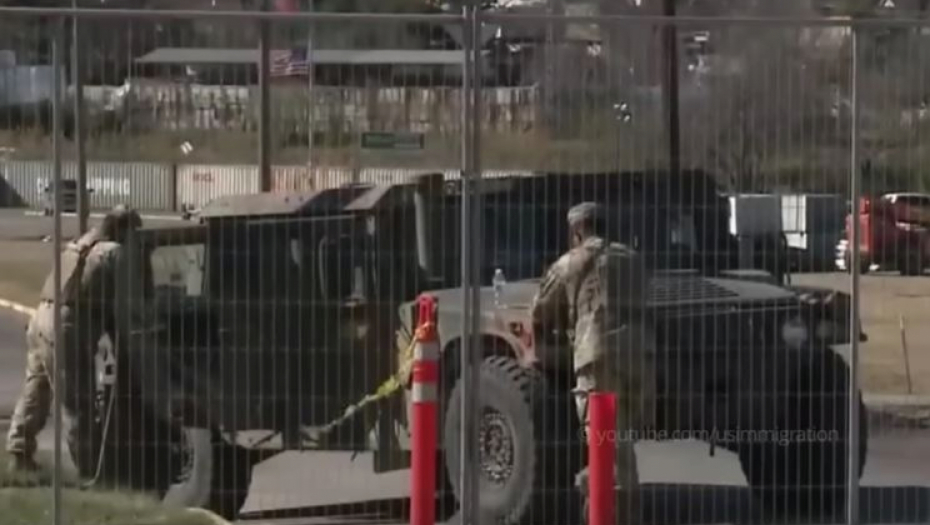 AMERIKA NE PAMTI OVAKVU KRIZU! ŠTA SE TAČNO DOGAĐA U TEKSASU? Strah od obračuna federalnih snaga i nacionalne grade sve veći