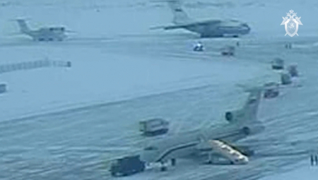 PUTIN PORUČIO DA ĆE ISTINA IZAĆI NA VIDELO Ruski istražni komitet objavio snimak ulaska ukrajinskih zarobljenika u IL-76 (FOTO/VIDEO)
