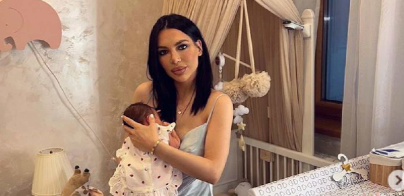 TOPALKOVA ĆERKA SE NE ŠALI Helena pokazala kako se živi na visokoj nozi, prva klasa i suvi luksuz