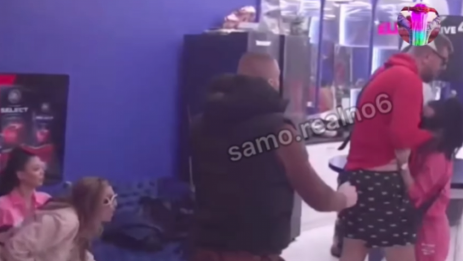 JANJUŠ UHVATIO CIMERKU ZA VRAT I UDARIO JE U GLAVU! Stravične scene u Eliti, pojavio se jezivi snimak!