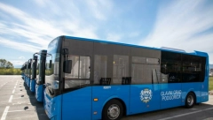 ŽENA KAMENOVALA AUTOBUS BROJ 19, PA POBEGLA Nesvakidašnji incident u Crnoj Gori