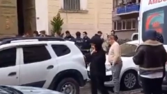PRVI SNIMCI, OVDE SE DESIO TERORISTIČKI NAPAD U ISTANBULU Rafali su prekinuli molitvu, ima mrtvih (FOTO/VIDEO)
