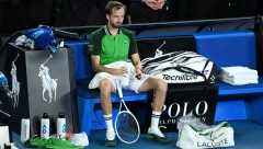 LOŠE VESTI ZA RUSA Medvedev izgubio finale Australijan Opena, a sada se nalazi u još većem problemu