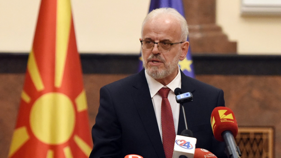 "DOTAKLI SMO DNO" Mile pobesneo: Kako ste Albancu predali državu!?