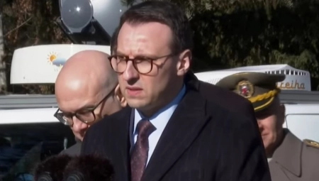 "VIDEĆEMO, NADAM SE DA ĆE RAZUM PREVLADATI" Petković: Ovoga puta saopštenje Kvinte o odluci Kurtija drugačije