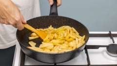 KAKO DA PODGREJETE KROMPIR, A DA NE BUDE GNJECAV? Ovo je najbolji način da bude ukusan