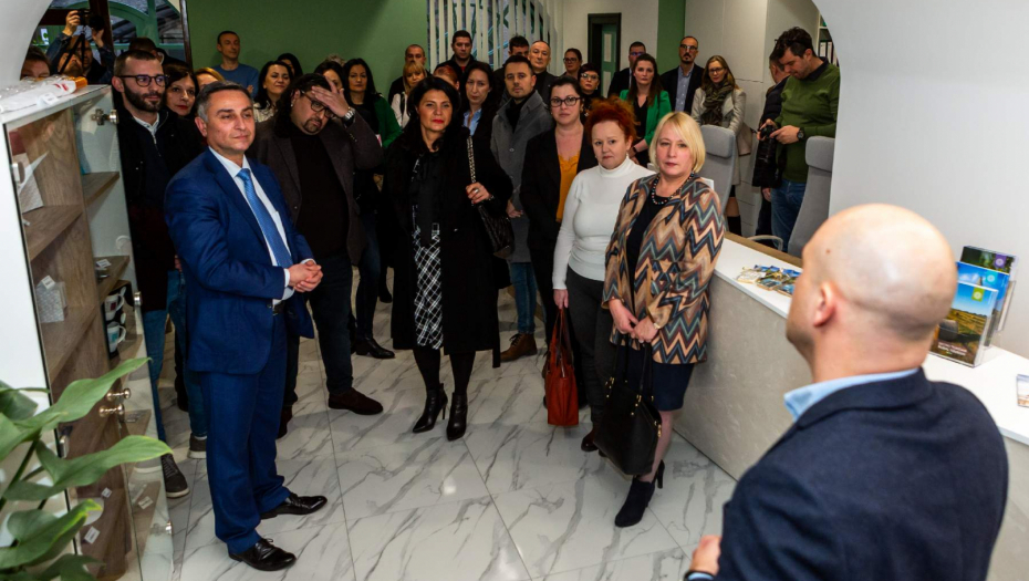 U Subotici svečano otvoren moderan Turistički info centar (FOTO)