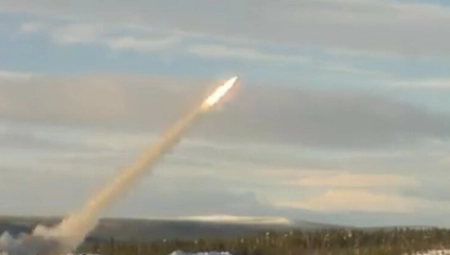 "OBEZBEDIĆEMO IM BOMBU MALOG PREČNIKA..." Pentagon najavio veliko naoružanje Ukrajine, na front stižu nove rakete