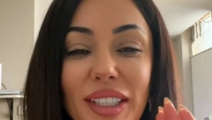 PLAŠI SE DA NIKADA NEĆE IMATI DECU Zbog komentara bivšeg uradila korekciju INTIMNE ZONE, pa sad trpi nesnosne bolove (VIDEO)